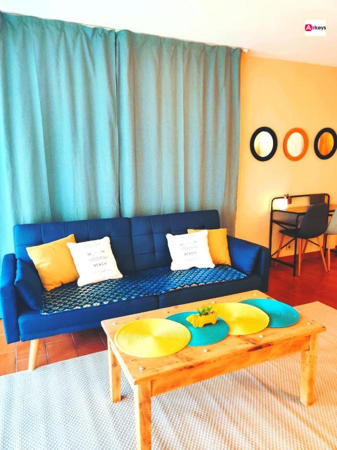 Grand Studio Azur Avec Terrasse - Vieil Antibes Esterno foto
