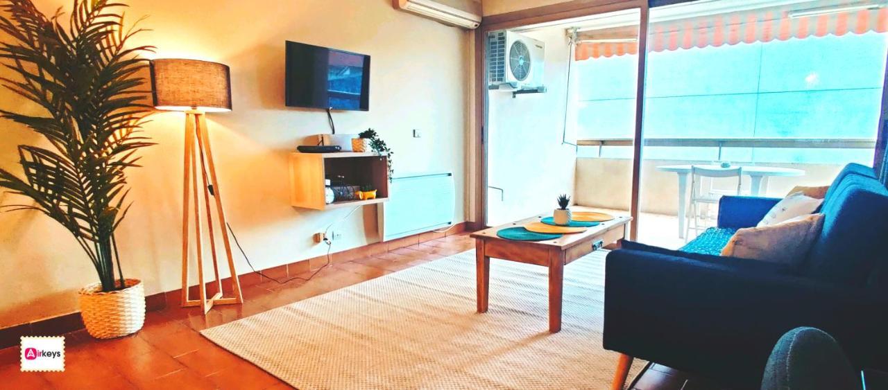 Grand Studio Azur Avec Terrasse - Vieil Antibes Esterno foto