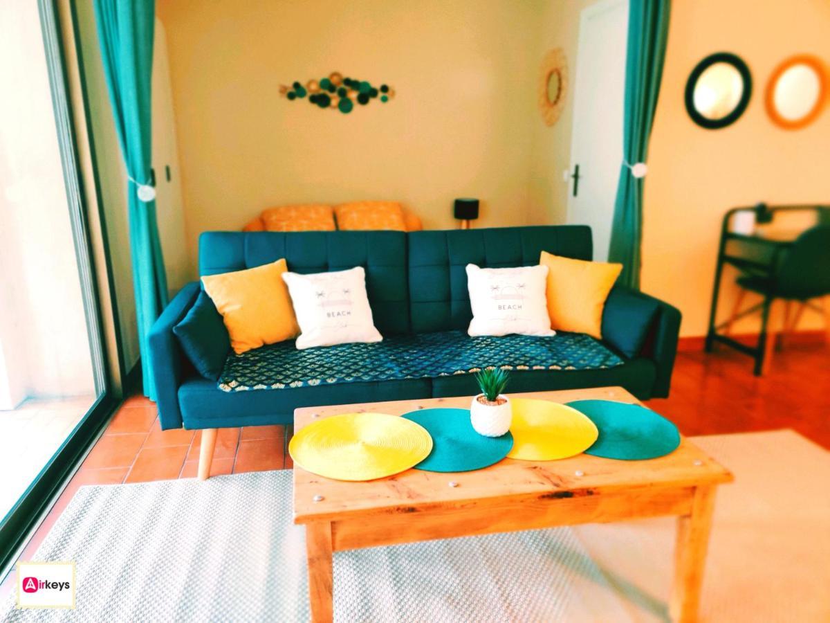 Grand Studio Azur Avec Terrasse - Vieil Antibes Esterno foto