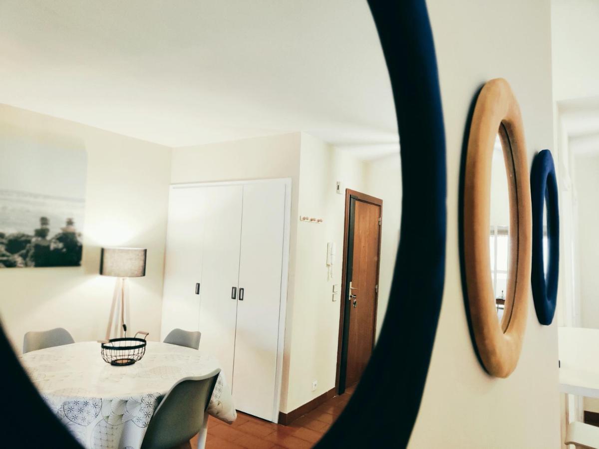 Grand Studio Azur Avec Terrasse - Vieil Antibes Esterno foto